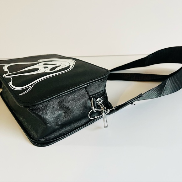Scream Ghostface Black Crossbody Bag Adjustable Strap - Picture 5 of 8
